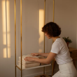 Alternative view of Elara Raflı Metal Ayaklı Askılık Raflı Ayaklı Elbise Askılığı Konfeksiyon Askılığı Sunta Raflı